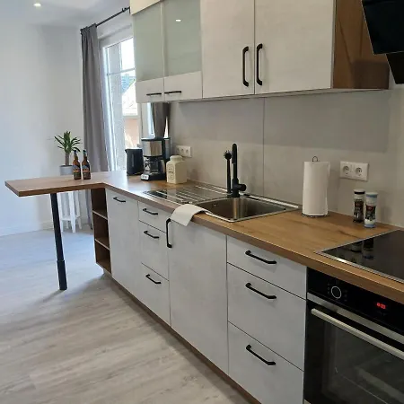 Sarah's New! Apartment *