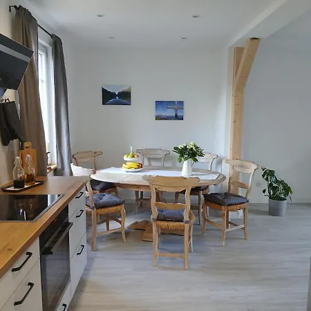 Apartment Sarah's New!