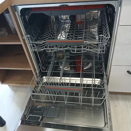 Apartment Sarah's New!