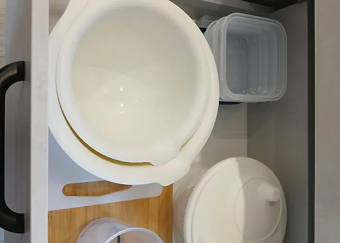 Sarah's New! * Mendig